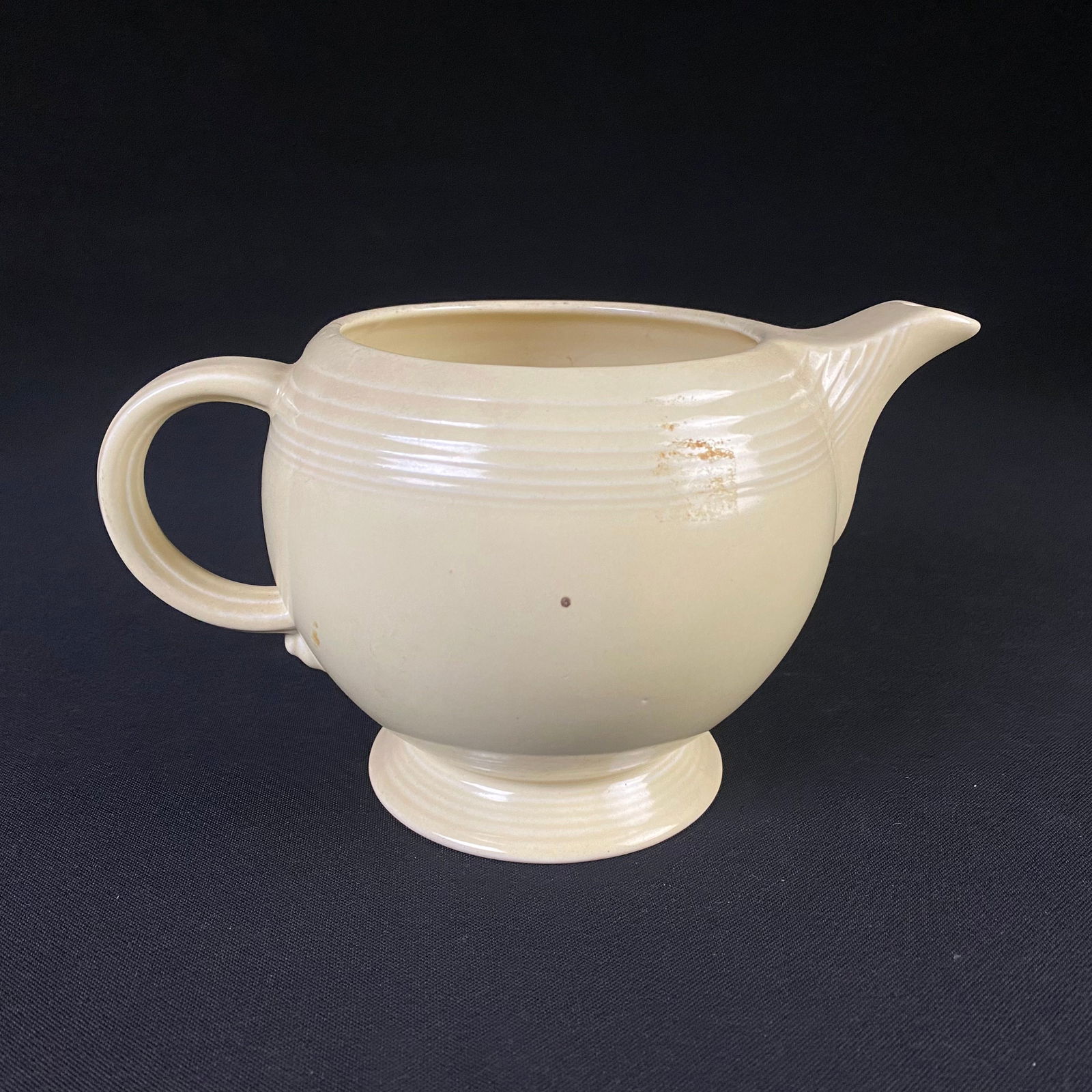 Vintage Homer Laughlin Fiesta Off-White Creamer Pitcher (1 of 10)