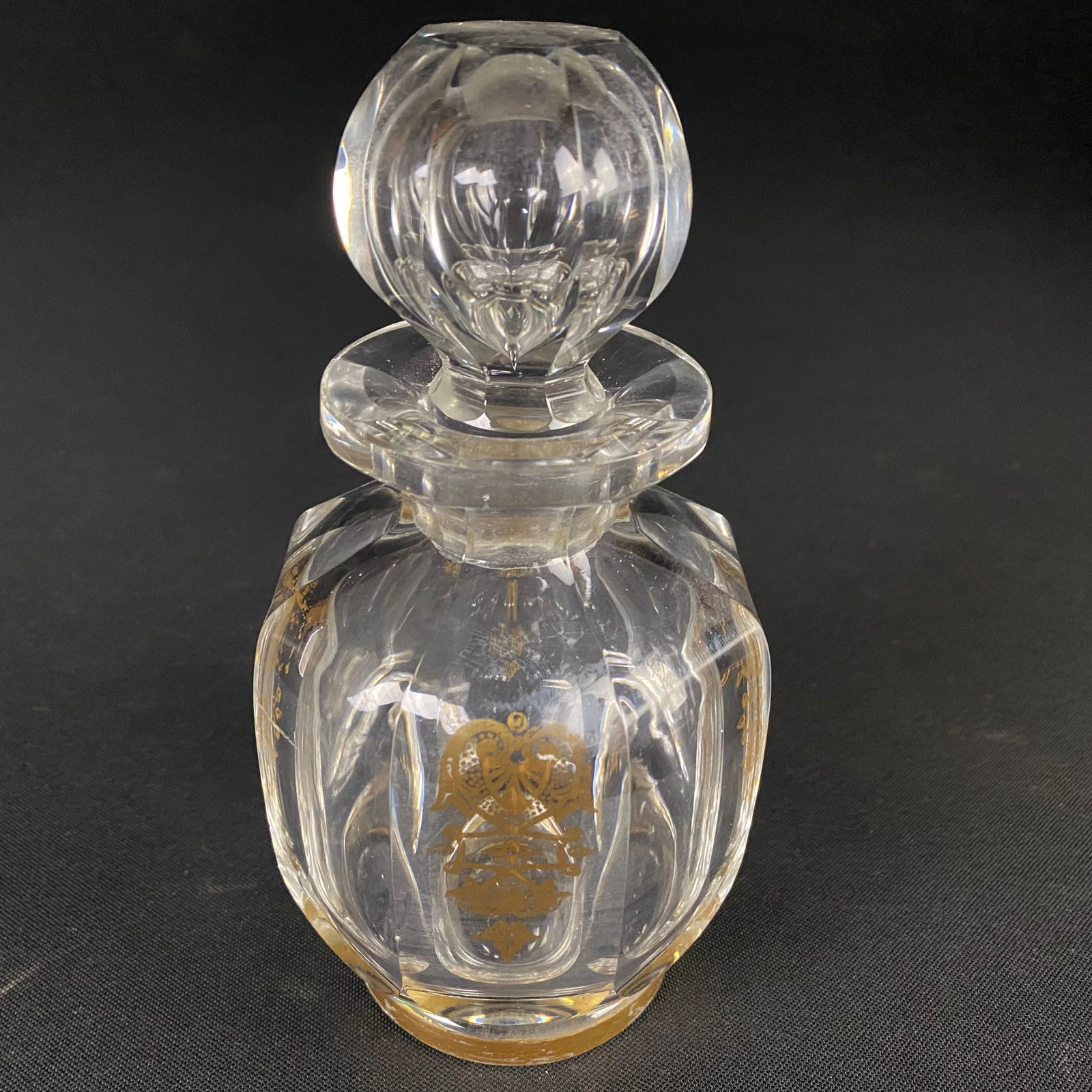 Vintage Crystal Baccarat Perfume Bottle Gold Gilt Design from France, Marked and Signed: Vintage Crystal Baccarat Perfume Bottle Gold Gilt Design from France, Marked and Signed. It is in great condition, with no cracks, breaks or chips, and moderate surface wear including scuffs and scrat