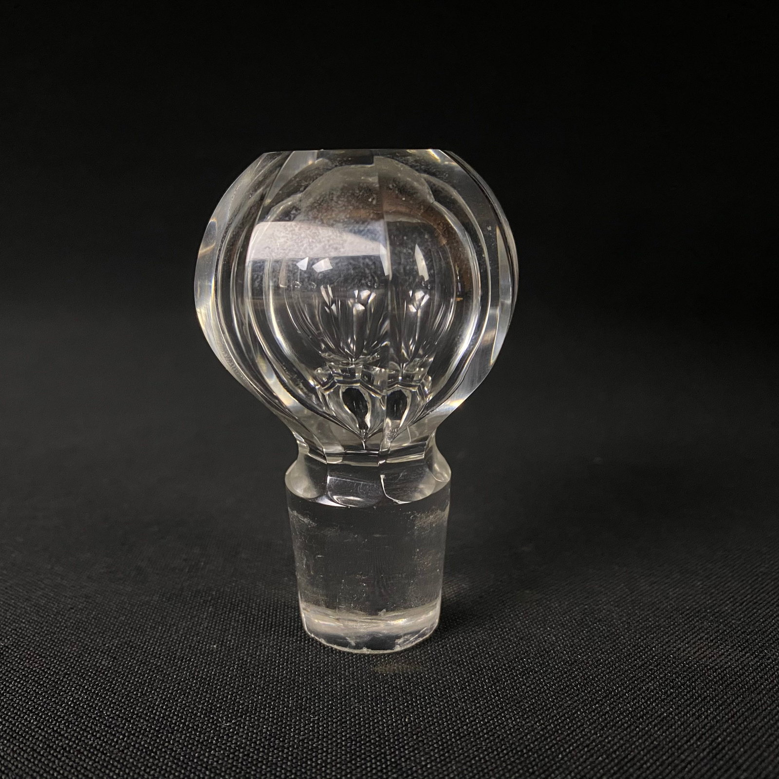 Vintage Crystal Baccarat Perfume Bottle Gold Gilt Design from France, Marked and Signed - 7