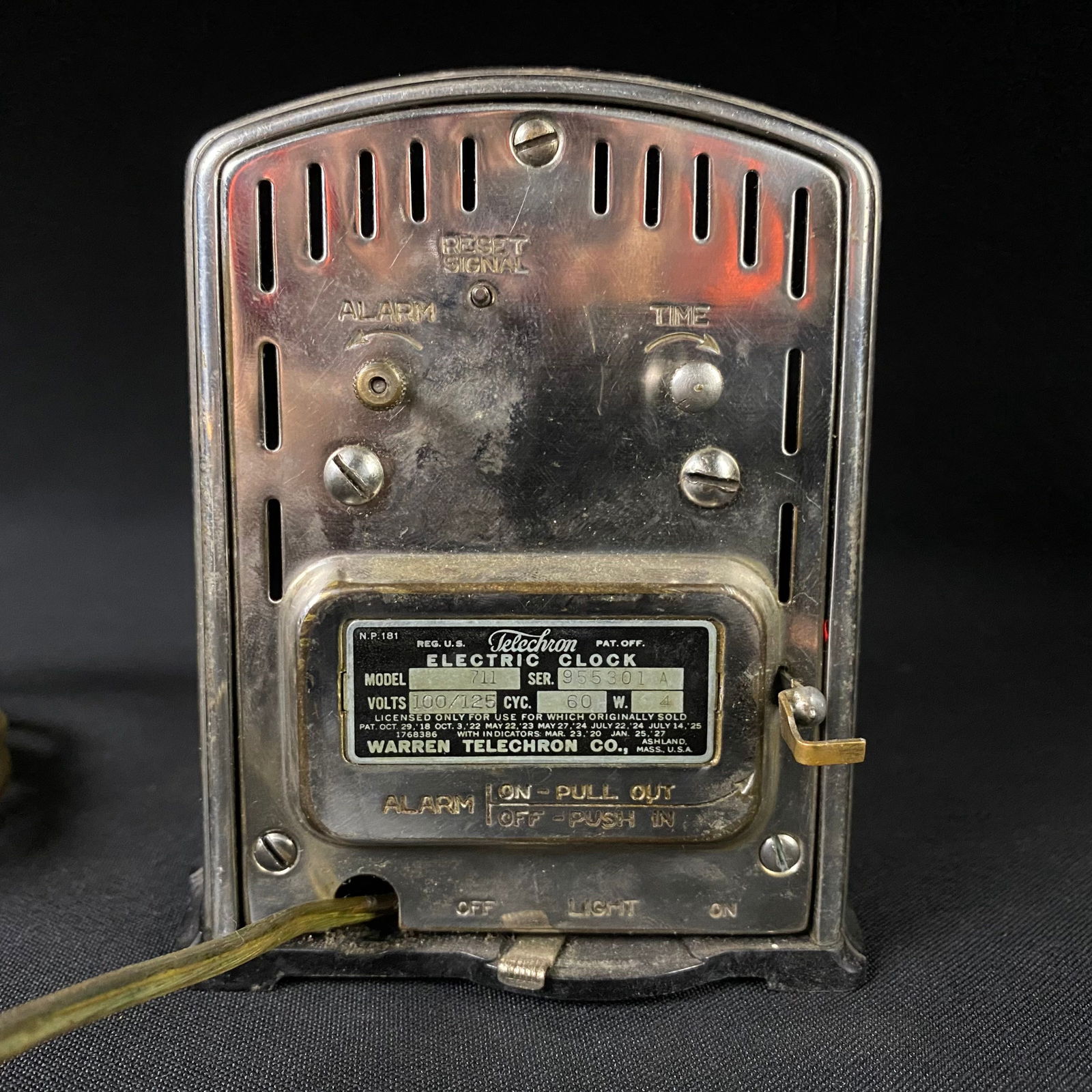 Telechrom model 711 alarm clock - 4