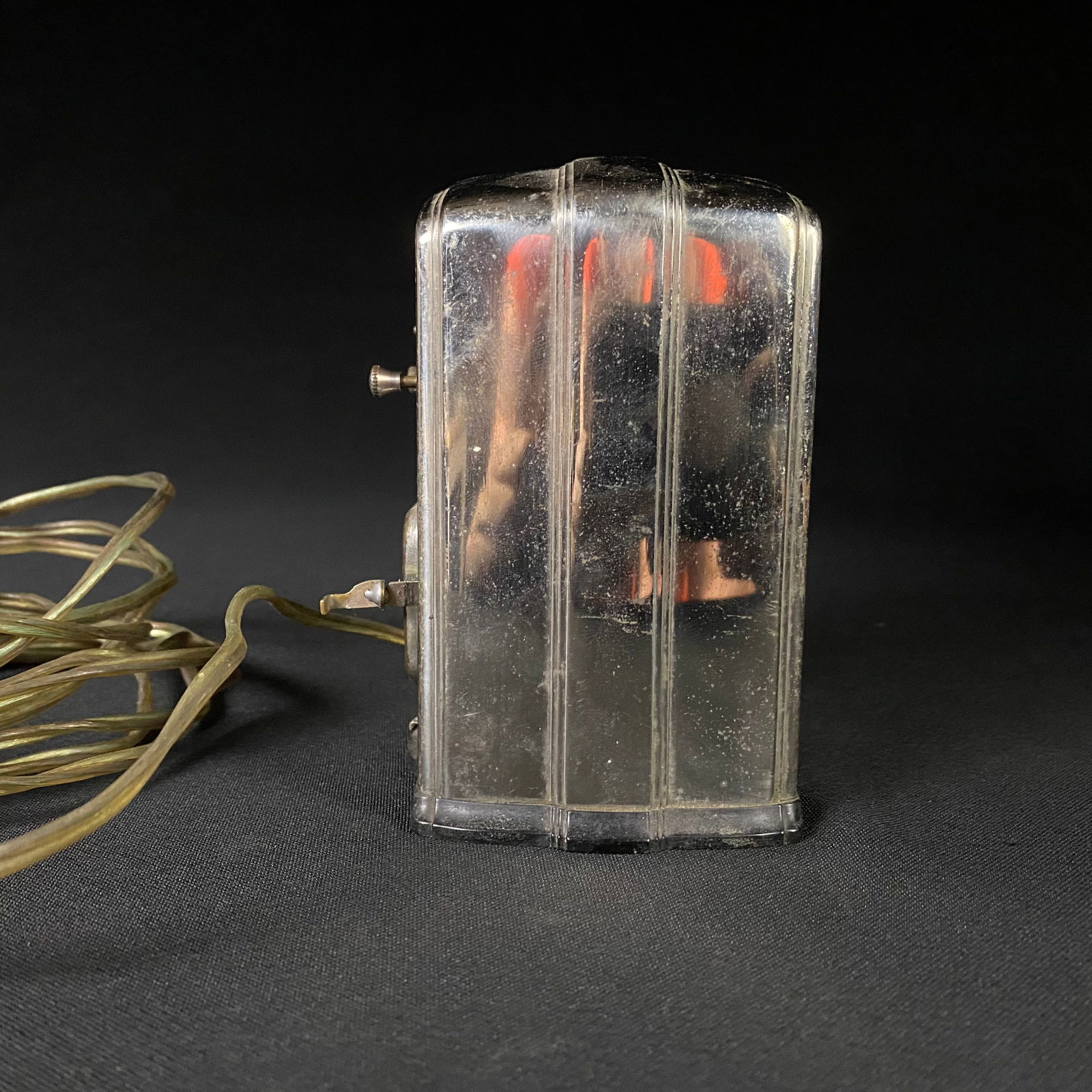 Telechrom model 711 alarm clock - 8