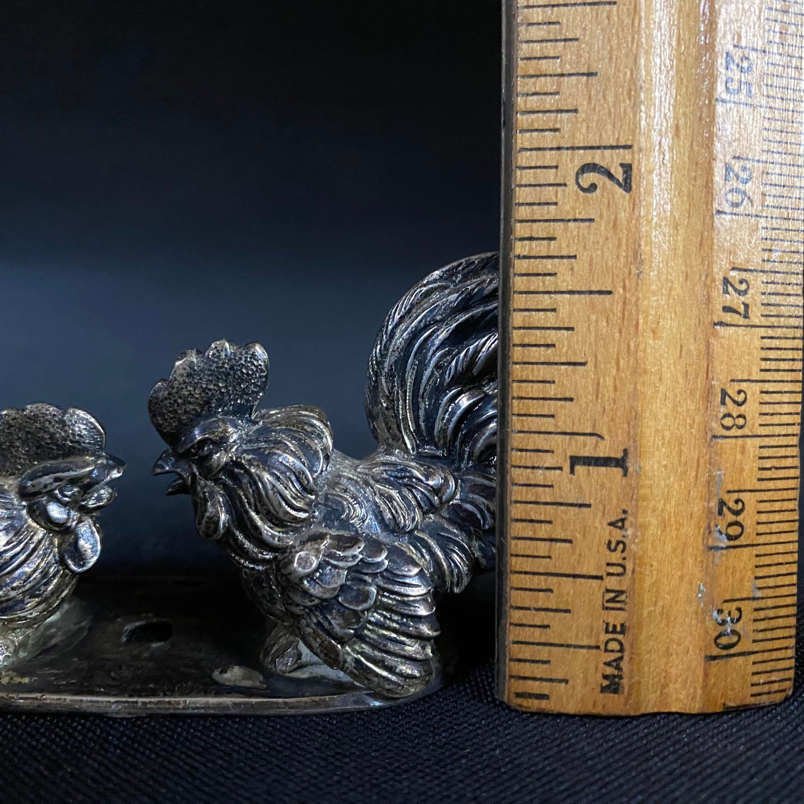 Silver Lid Handle Designed as Two Cocks Fighting - 6