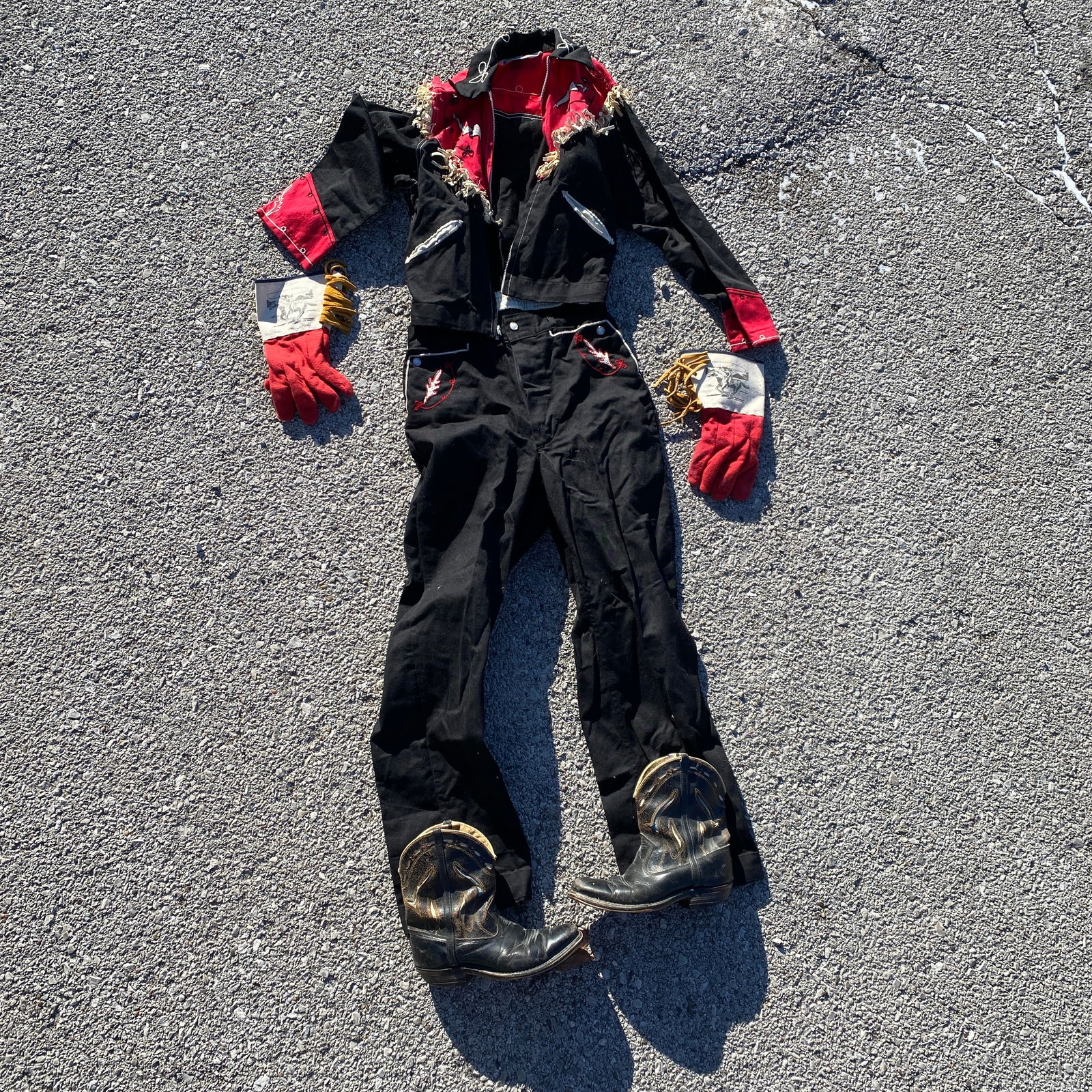 Vintage Roy Rogers Wolf of Waco Full Getup Boots Gloves Shirt and Pants: Vintage Roy Rogers Wolf of Waco Full Getup Boots Gloves Shirt and Pants. The only marked item is the shirt. The pants are marked 10.