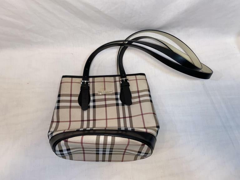 BURBERRY PLAID SHOULDER BAG: BURBERRY PLAID SHOULDER BAG