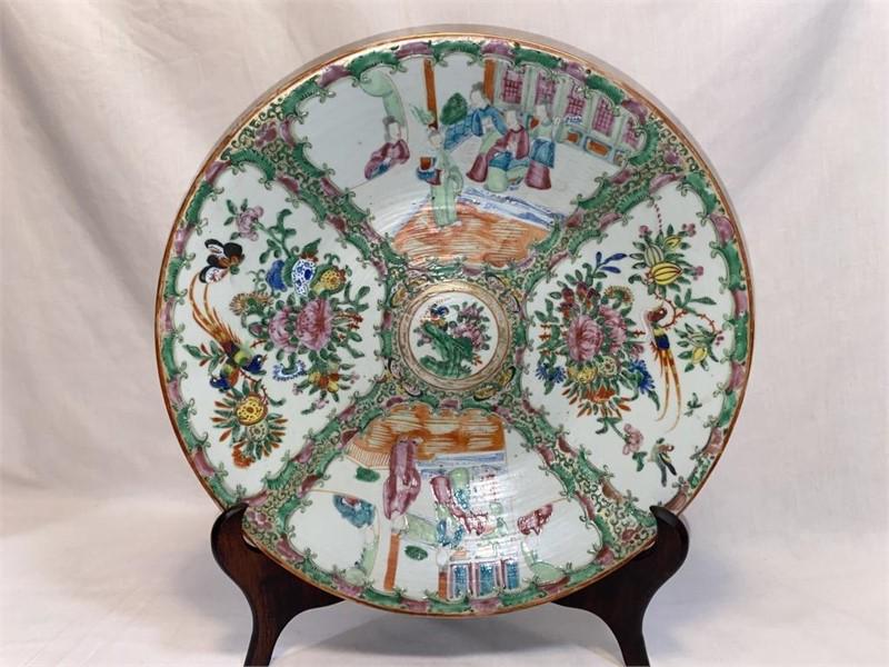 LARGE ANTIQUE ROSE MEDALLION CHARGER Nov 15, 2020 Russum's