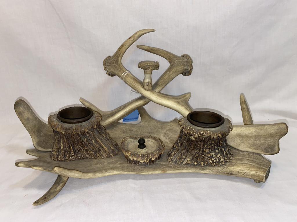 VINTAGE ELK, MOOSE, & DEER ANTLER DESK PIECE: .