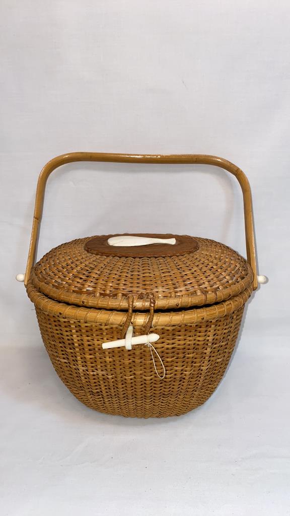 NANTUCKET STYLE PURSE / BASKET WITH WHALE DECORATI: 7 1/2" TALL & 11 1/2"LONG