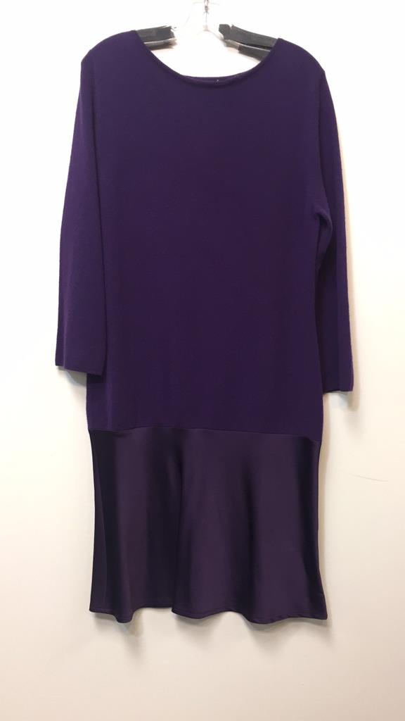 SIGNED BURBERRY SIZE LARGE CASHMERE DRESS: BOTTOM OF DRESS IS A SILKY FABRIC / VISCOSE ? THE TAG WAS HAND STITCHED INSIDE WE ARE NOT DESIGNER EXPERTS USE YOUR BEST JUDGEMENT