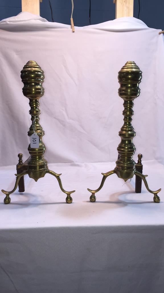 PAIR BRASS ANDIRONS 17" T: PAIR BRASS ANDIRONS 17" T