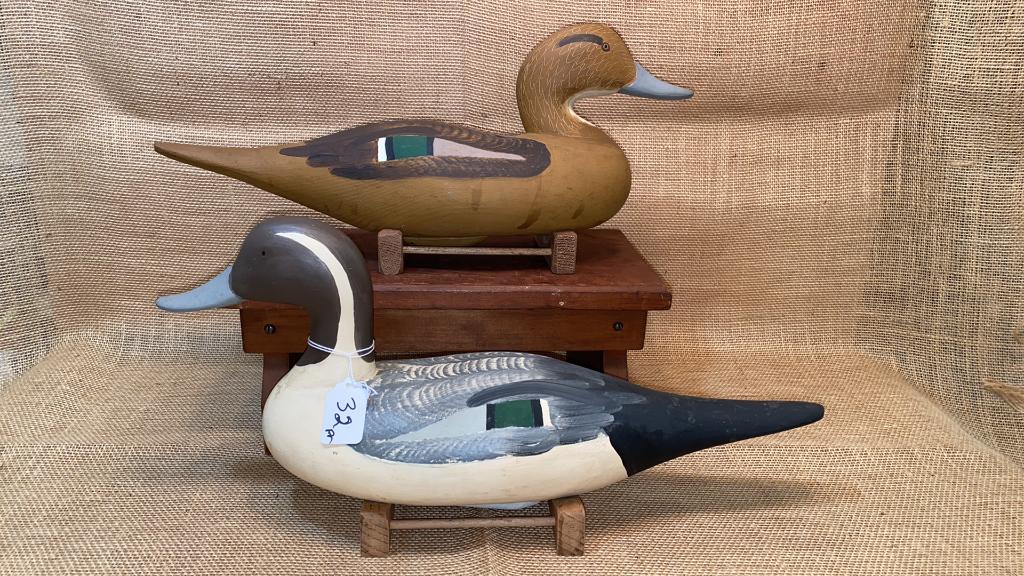 PAIR PAUL GIBSON PINTAIL DECOYS: ORIGINAL PAINT