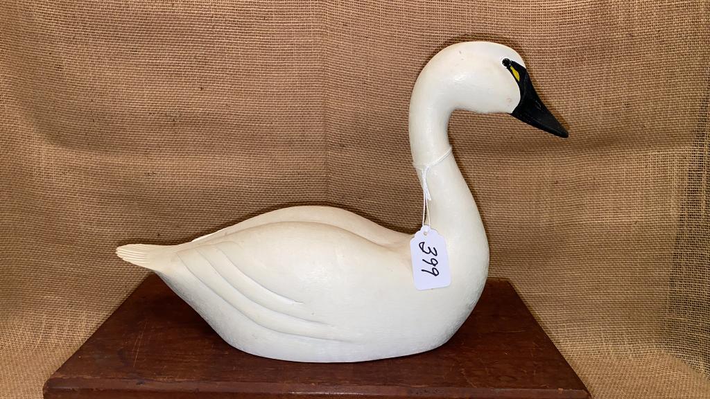 CLARENCE DIXON HALF SIZE SWAN DECOY: ORIGINAL POINT