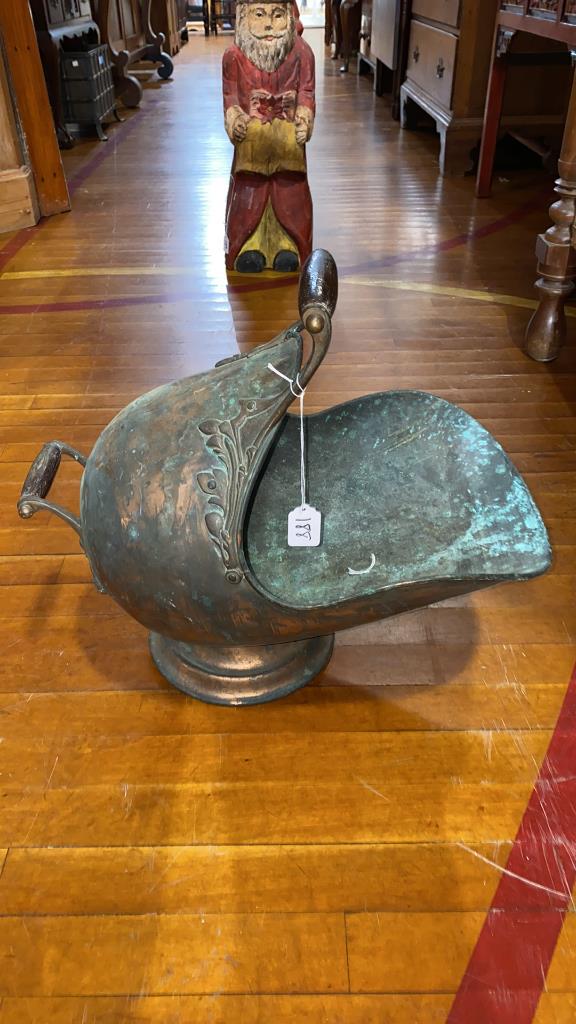 ANTIQUE COPPER COAL SCUTTLE (1 of 4)