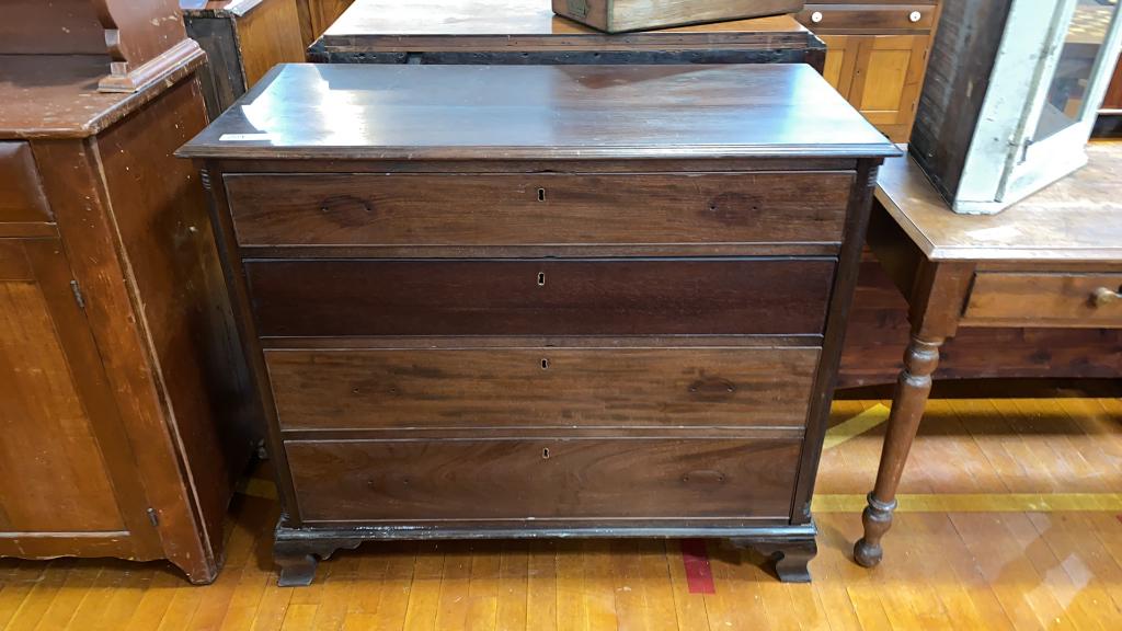 ANTIQUE WALNUT CHIPPENDALE CHEST W/ QUARTER COLUMN (1 of 8)