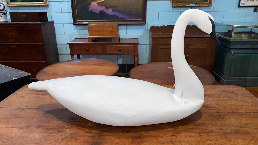 FULL SIZE SWAN DECOY (1 of 6)