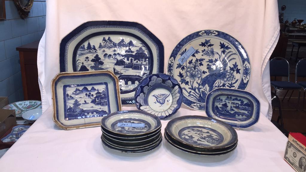 LARGE LOT ANTIQUE CANTON CHINA (1 of 19)