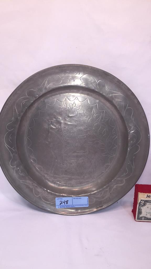 ROUND PEWTER CHARGER w/ COLONIAL SCENE SIGNED PP (1 of 9)
