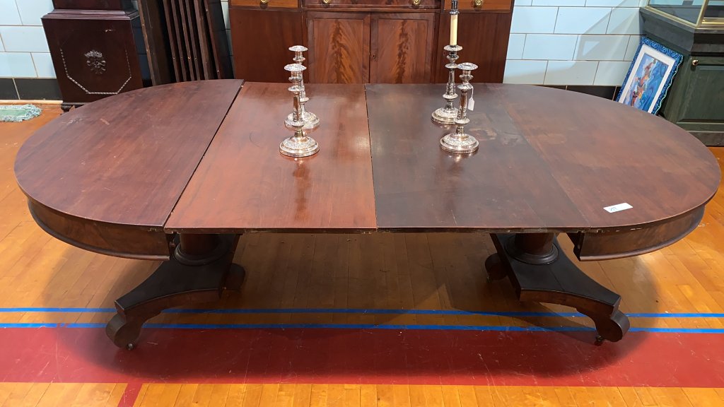 LARGE MAHOGANY SPLIT PEDESTAL DINING ROOM TABLE (1 of 9)