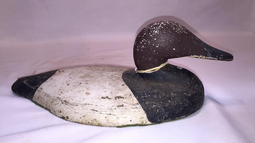 ANT. CAST IRON "HOLLY FAMILY" SINKBOX DECOY (1 of 6)