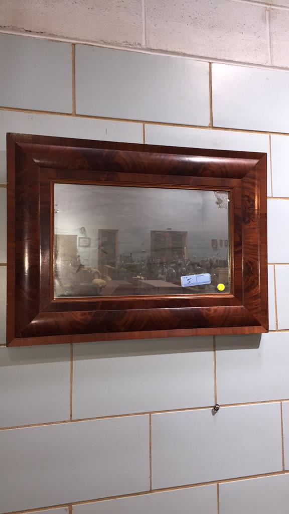 ANTIQUE MAHOGANY OGEE MIRROR 28.5" x 21" (1 of 3)