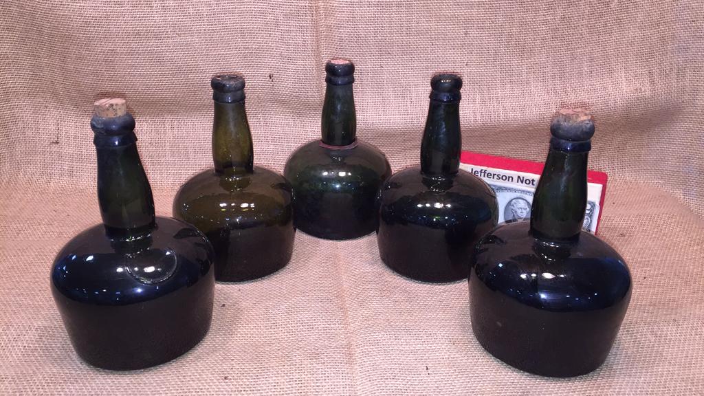 5 ANTIQUE HAND BLOWN GREEN BOTTLES 7.5" (1 of 4)