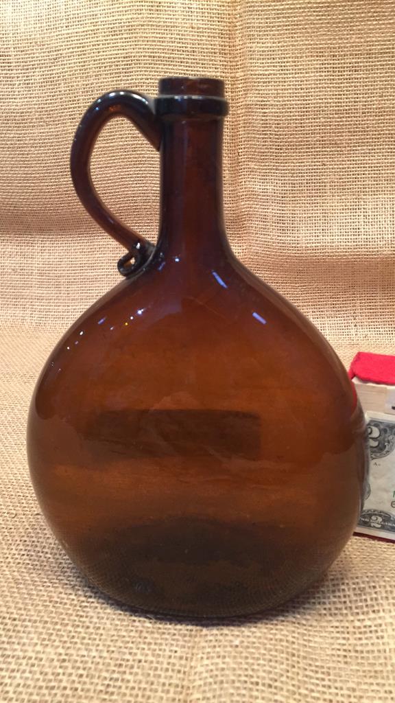 ANTIQUE HAND BLOWN BROWN BOTTLE W/ HANDLE 8.5" (1 of 4)