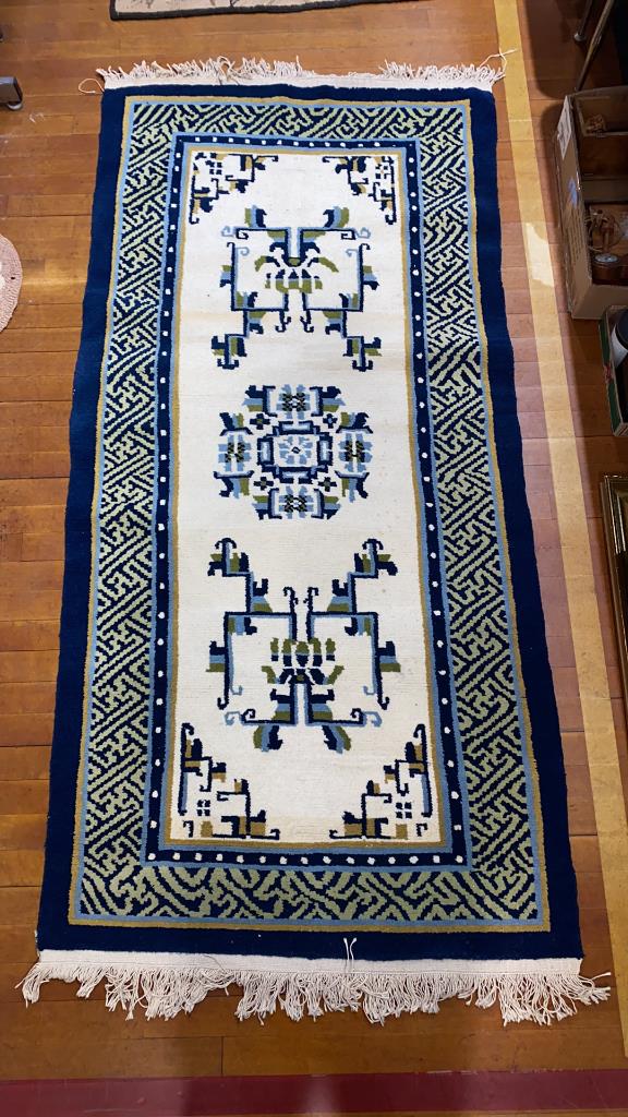 4 SMALL VINTAGE AREA RUGS & HOOKED CHAIR PAD (1 of 10)