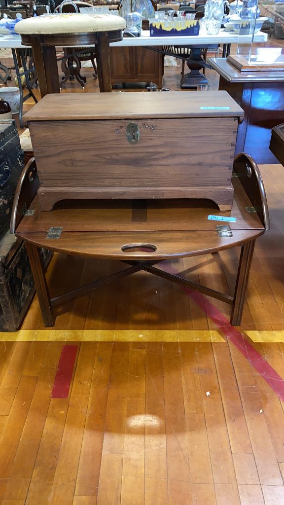 HAND MADE DOVETAIL WOODEN BOX & BUTLER'S TABLE (1 of 6)