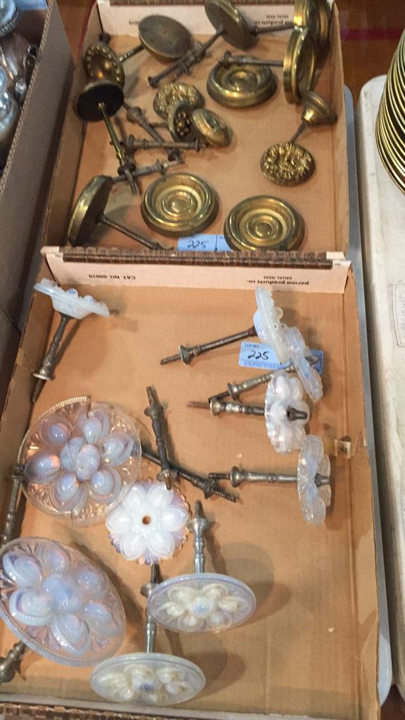 2 BOX LOTS VARIOUS CURTAIN TIE BACKS ETC (1 of 6)