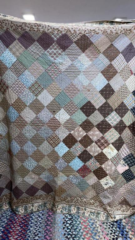 SIGNED DIAMOND PATTERN HAND MADE QUILT (1 of 6)