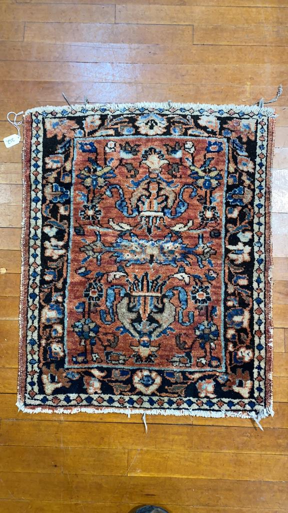 ANTIQUE ORIENTAL THROW CARPET  ~  31"X26" (1 of 4)