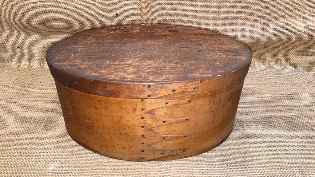 LARGE SHAKER STYLE BOX W/ TOP ~ 13 1/2" LONG (1 of 5)