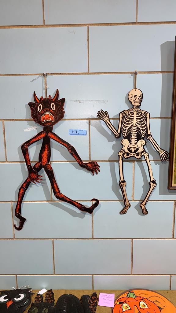 CAT & SKELETON HANGING HALLOWEEN DECORATIONS (1 of 5)