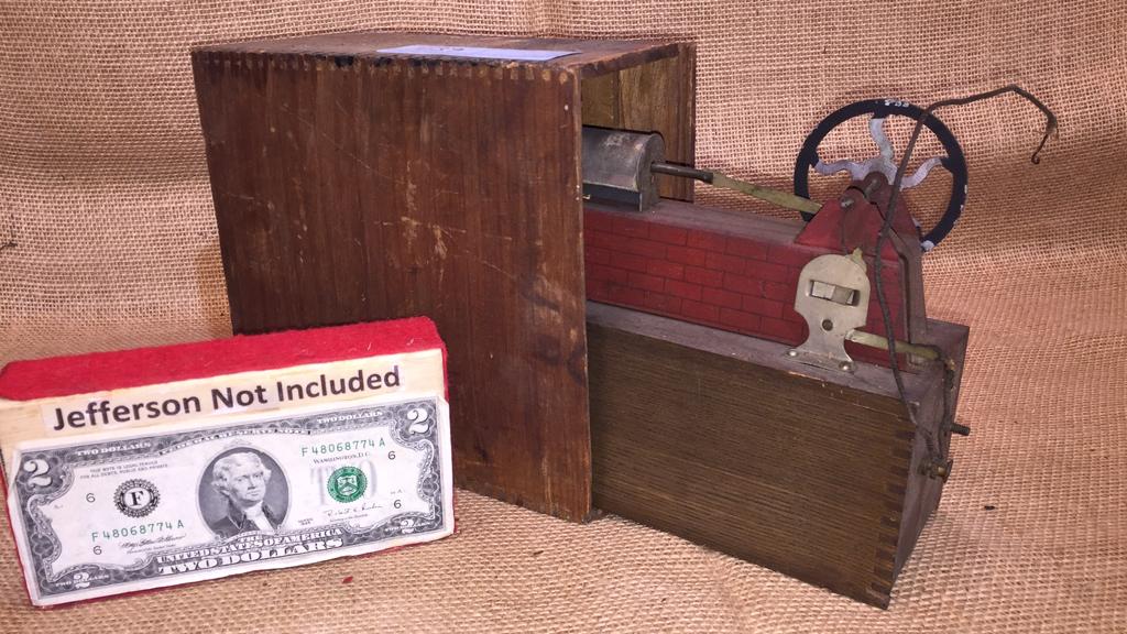 STEAM ENGINE TOY IN ITS ORIGINAL BOX (1 of 7)