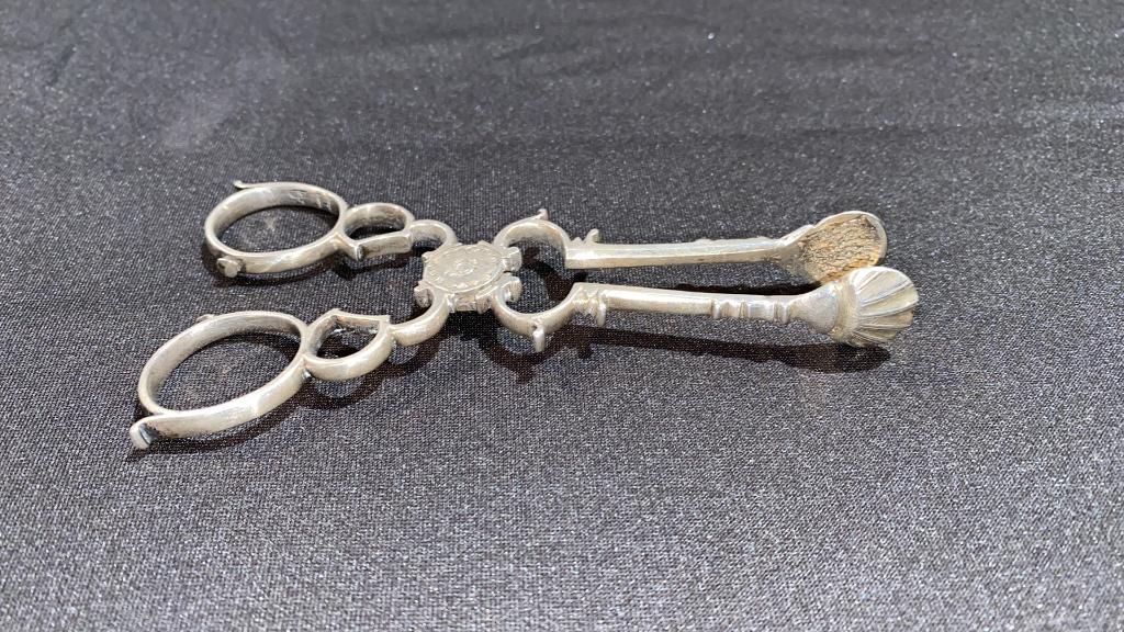 ANTIQUE COIN SILVER SUGAR NIPPERS: ~