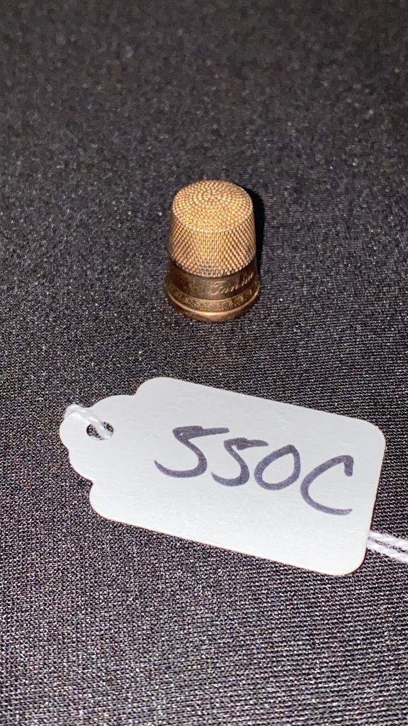 9 KT GOLD THIMBLE SIGNED FANNIE (1 of 2)