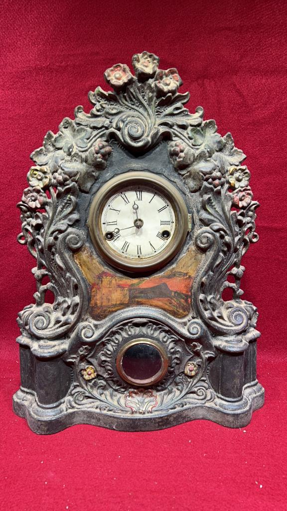 PAINT DECORATED METAL SHELF CLOCK (1 of 4)