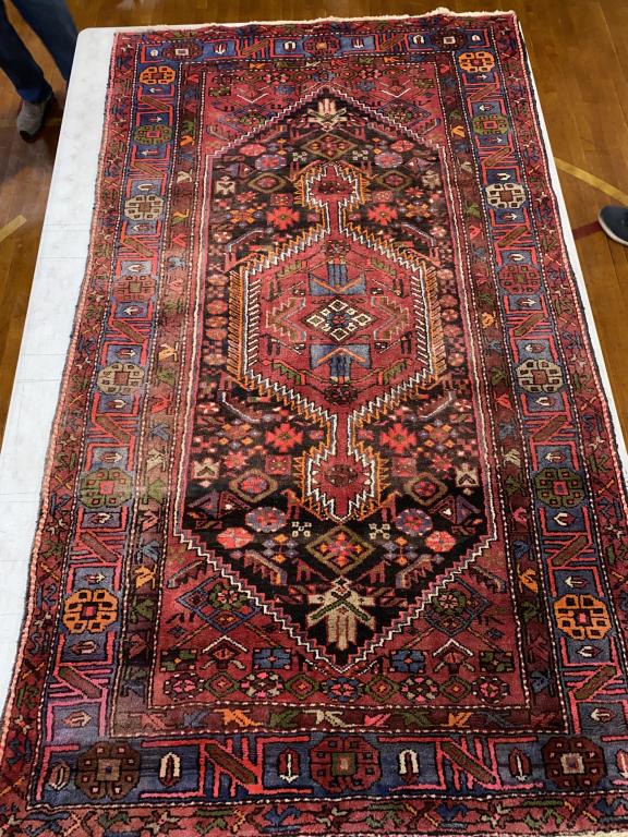 HANDMADE AREA RUG 7'9" X 4'6": ~