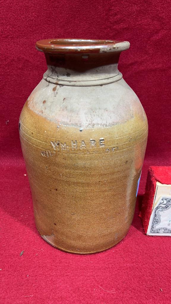 WM HARE CROCK WILMINGTON, DE: 9" TALL