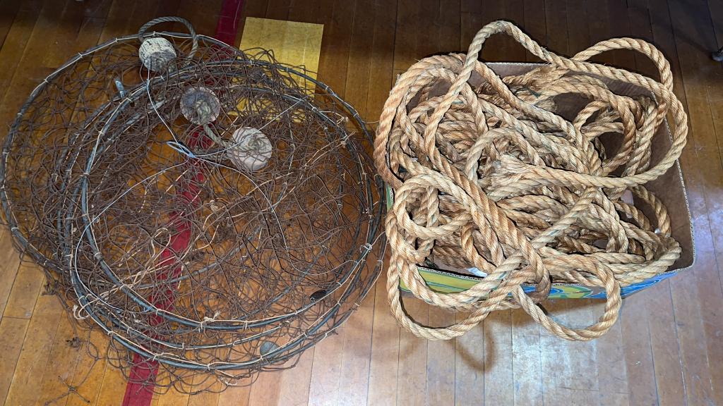 FISH FIKE & BOX LOT ROPE: FROM HEMINGWAY'S ON KENT ISLAND
