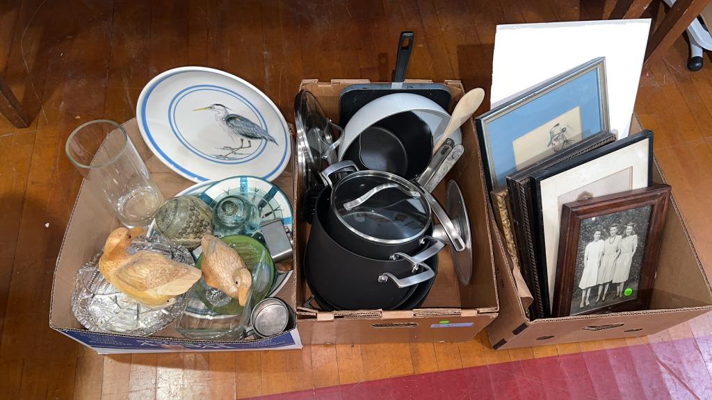 3 LG BOXES HOUSEHOLD ITEMS (1 of 6)