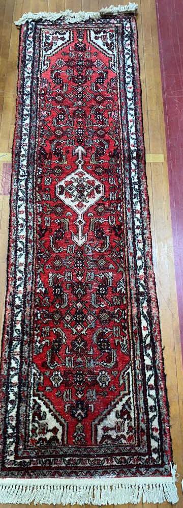 ORIENTAL RUNNER RUG: 29" X 9 FT LONG