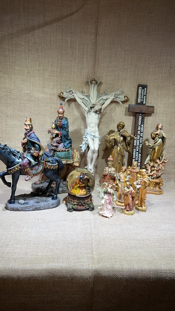 BOX LOT OF RELIGIOUS FIGURES (1 of 6)