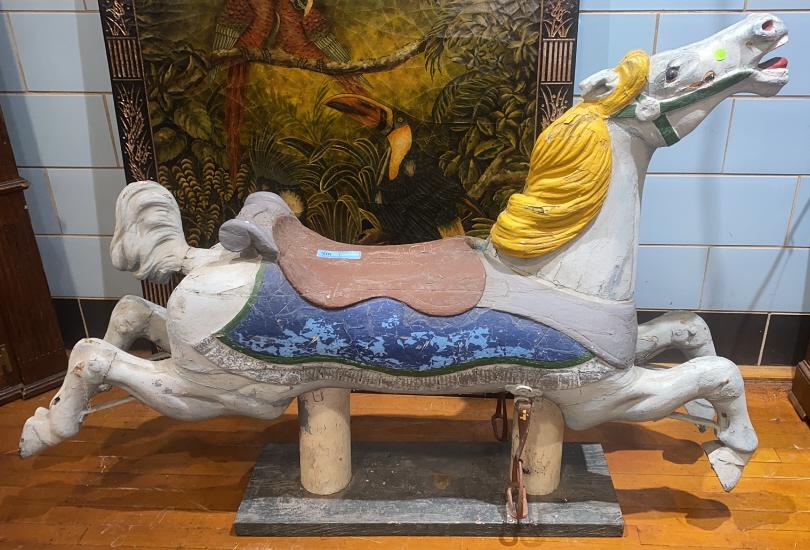 ANTIQUE CAROUSEL HORSE - REPAINTED (1 of 5)