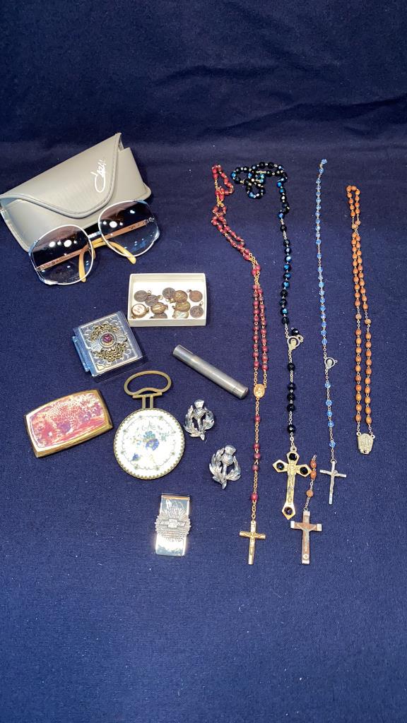 BOX OF MISC. JEWELRY (1 of 7)