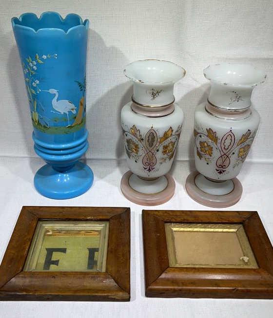 BRISTOL GLASS VASES & 2 MAPLE FRAMES (1 of 6)