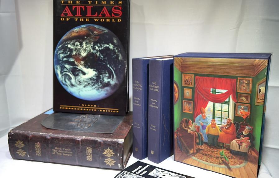 THE COMPLETE FAR SIDE BOOK SET, ATLAS, DECORATED (1 of 11)
