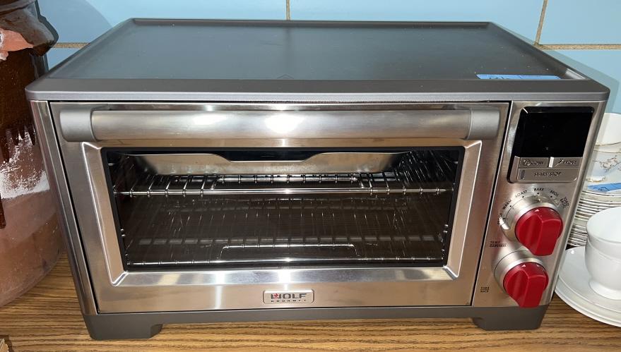 WOLF GOURMET RED HANDLE CONVECTION OVEN (1 of 7)