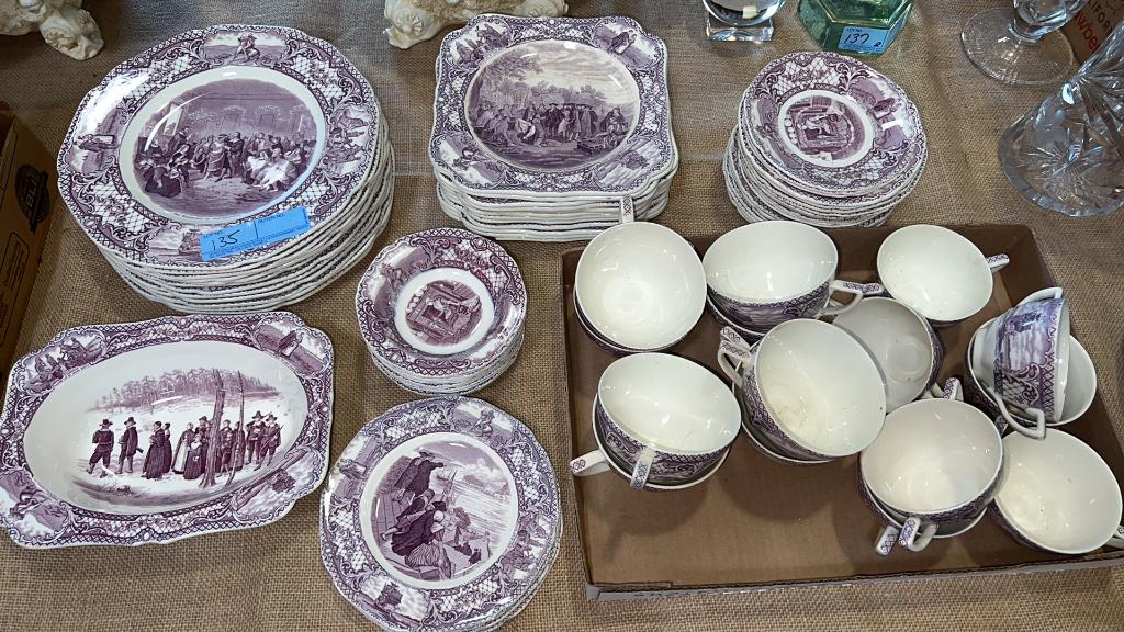 "COLONIAL TIMES" BY CROWN DUCAL ENGLAND DISH SET (1 of 5)