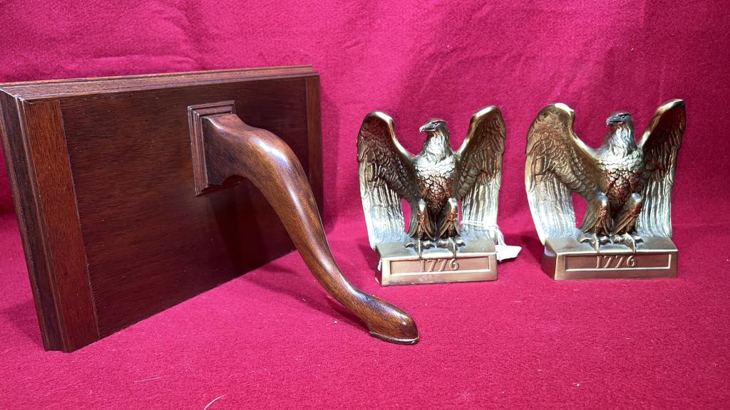COLONIAL WILLIAMSBURG SHELF, 1776 EAGLE BOOKENDS: ~