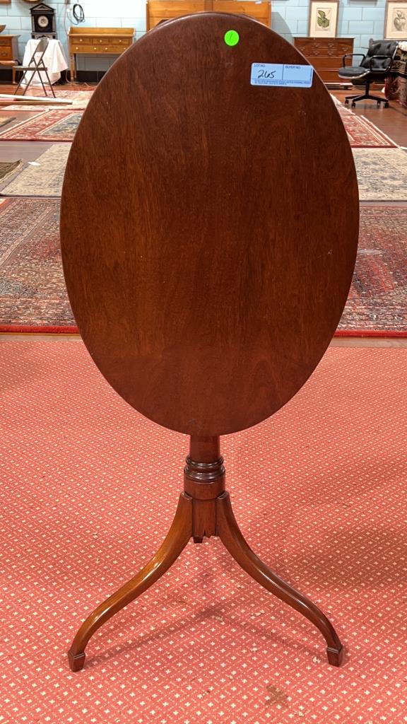 KITTINGER (CW135) COLONIAL WILLIAMSBURG TILT TOP TABLE (1 of 8)